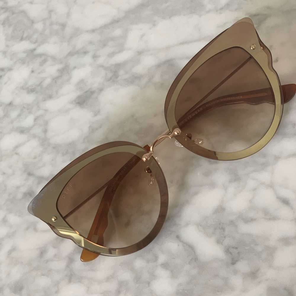 DIFF Delilah Sunglasses